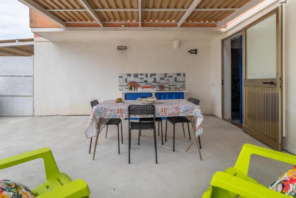 Oasi Del Mare Villa Granelli Exterior foto